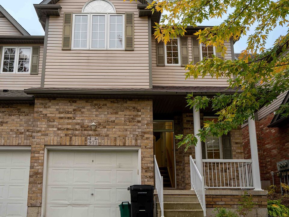1st image of 971 Creekside Dr