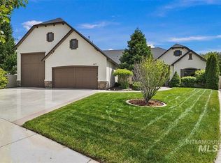 2677 E Wainwright Dr, Meridian, ID 83646