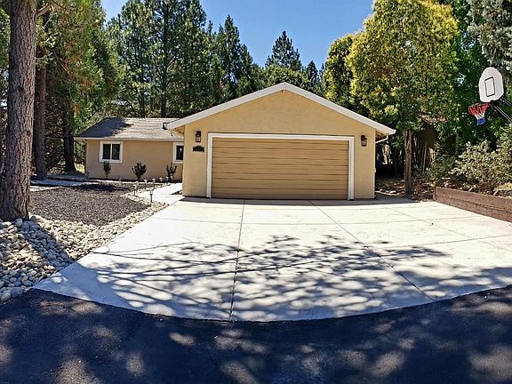 2nd image of 14660 Nutmeg Ct