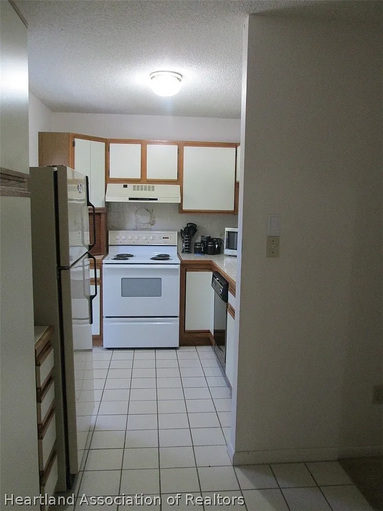 1 bed, 1.0 bath, 682 sqft, $1,500 — Photo 3