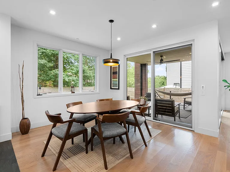 6010 Wilmett Rd — Photo 11