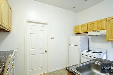 Rented by Bond New York