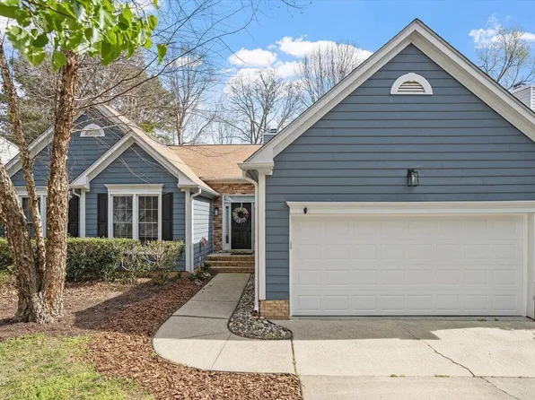 1104 Gunston Ln, Durham, NC 27703