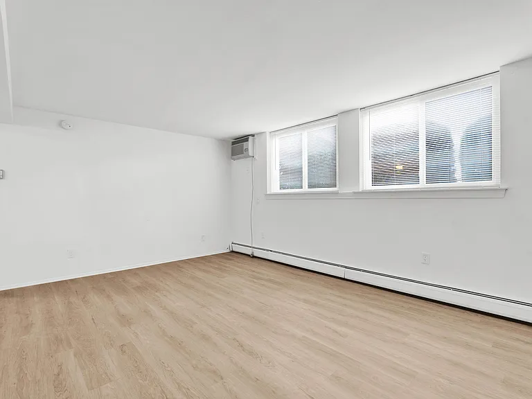 Corewell House Apartments — Photo 5