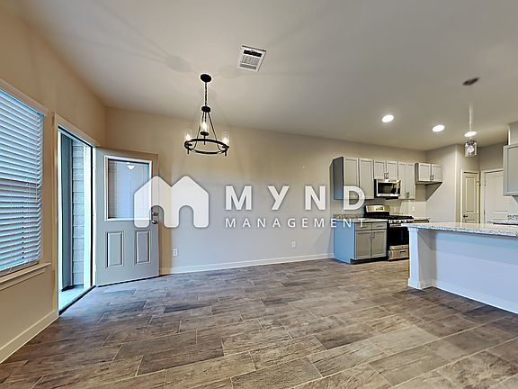 4th image of 15010 Eagle Feather Ct