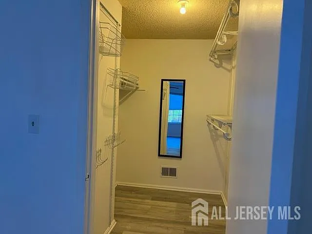93 Clay St — Photo 3