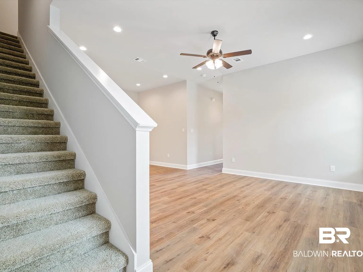 3 bed, 3.0 bath, 1596 sqft, $1,900 — Photo 4
