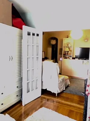 Rented by Halvatzis Realty | media 12