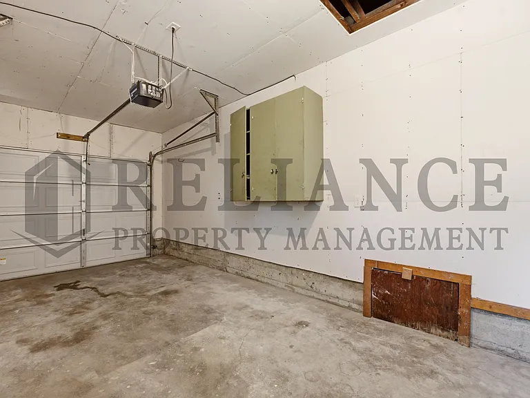 2917 S Walnut St — Photo 43
