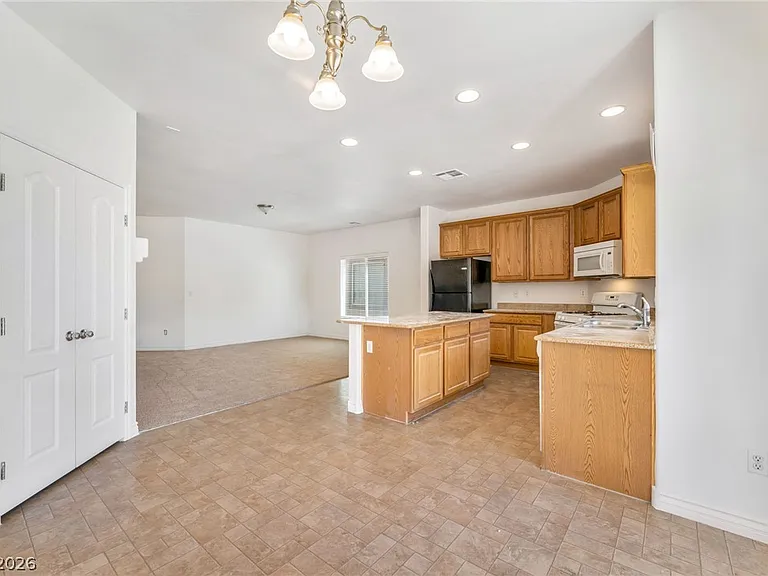 2621 Lazy Leopard Ct — Photo 5