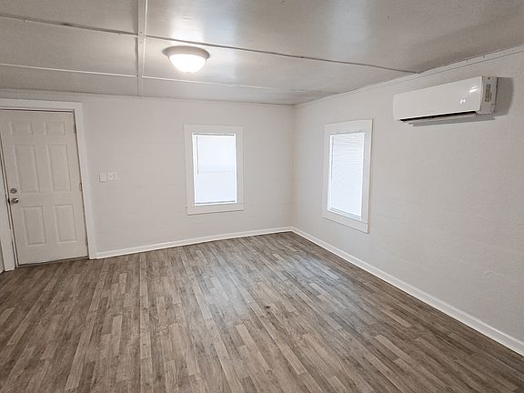 4th image of 236 Berkley St SE #B