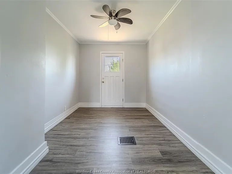 1124 Mercer St — Photo 17