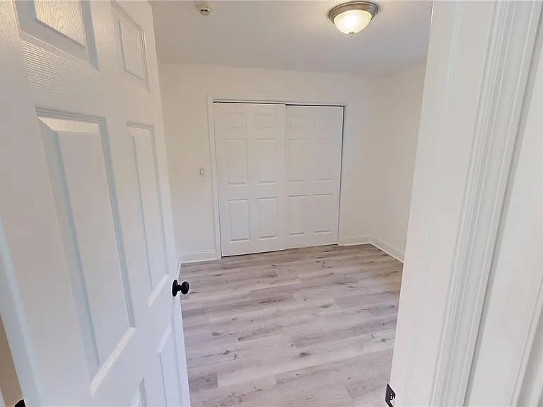 4421 Gandy Cir — Photo 32