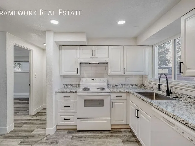 1687 Reed St #3 — Photo 14