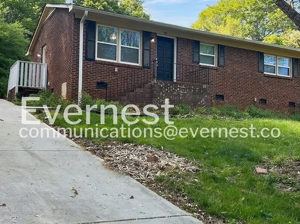 907 Newcastle Rd, Gastonia, NC 28052
