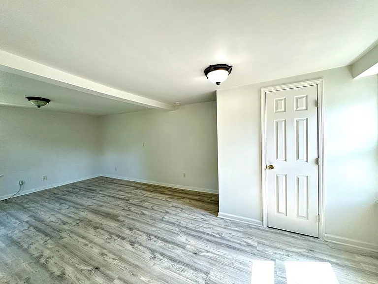 35 Lathrop Ave #3 — Photo 16