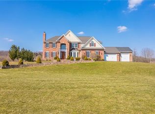 170 Goshawk Dr, Victor, NY 14564