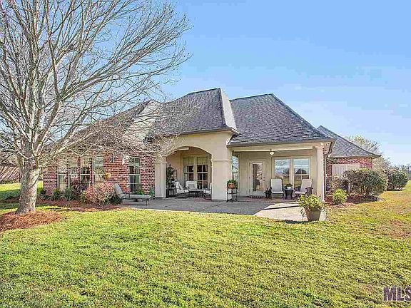 3rd image of 2973 Muirfield Dr