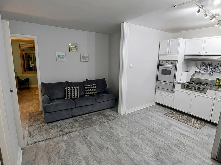 2401 H St NW #306 — Photo 2