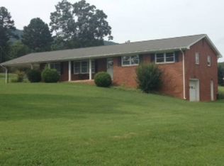 1851 W Ruritan Rd, Roanoke, VA 24012