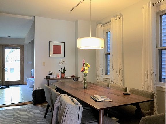 4th image of 1875 N Hoyne Ave #1