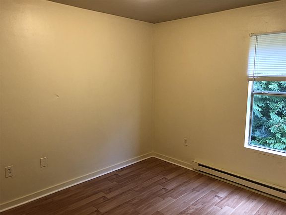 4th image of 2113 Staunton Ave NW