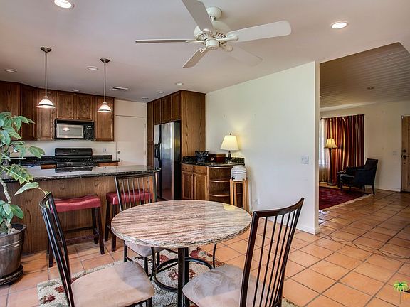 3rd image of 1890 E Desert Palms Dr