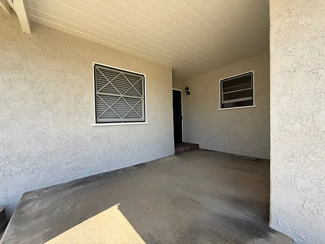 22020 Grace Ave — Photo 2