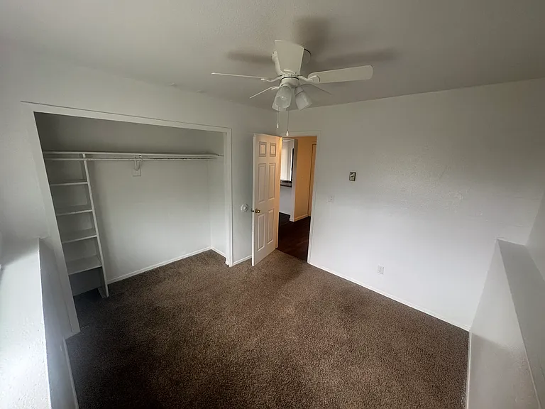 2914 Straus Ln #D — Photo 5