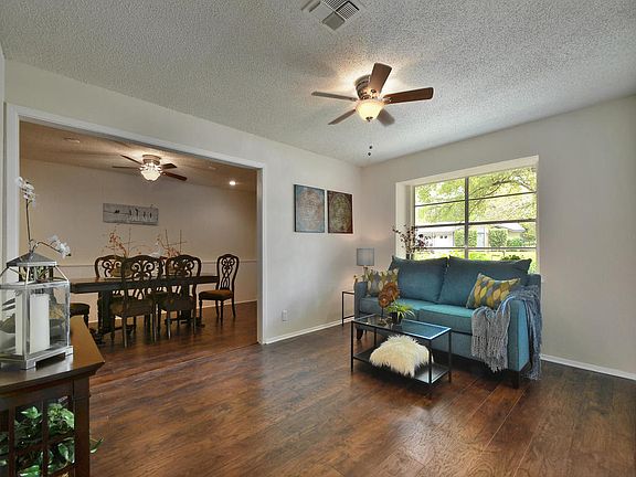 4th image of 815 Sussex Dr