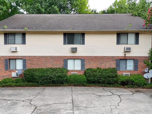 Studio Apartment at Cochran