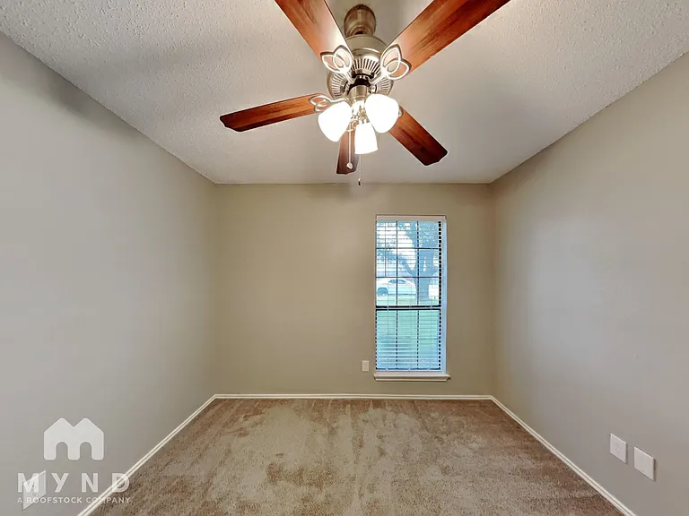 208 S Malone Rd — Photo 16