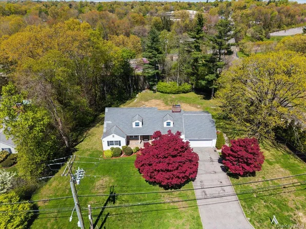 1 Windingwood Road N, Rye Brook, NY 10573