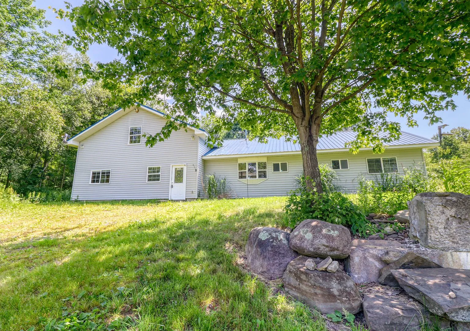 10066 Point Rock Rd — Photo 1