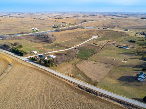 7 Stoneridge Ct, Council Bluffs, IA 51503