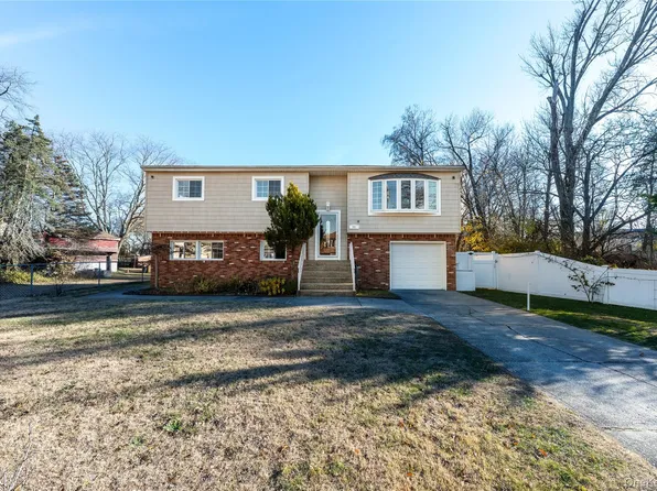 361 Nevada Street, Lindenhurst, NY 11757