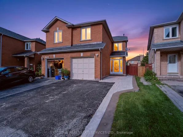 5489 Cosmic Cres, Mississauga, ON L4Z 3R8