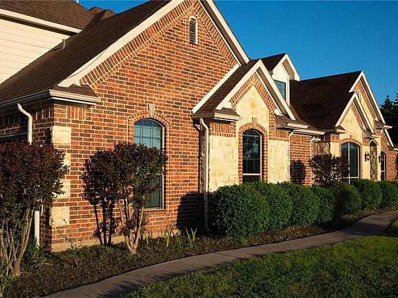 2nd image of 3087 Legacy Oaks Cir