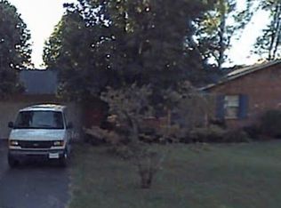 1768 Scenic Dr, Maryville, TN 37803