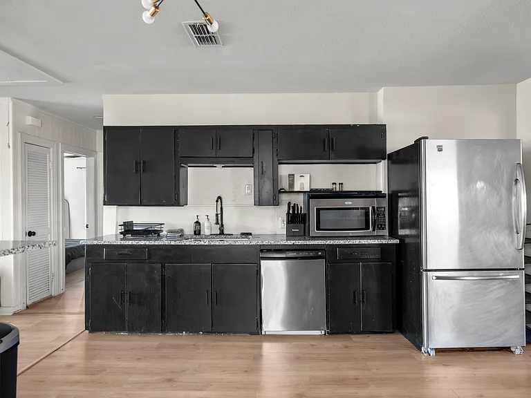 608 Springdale Rd — Photo 15