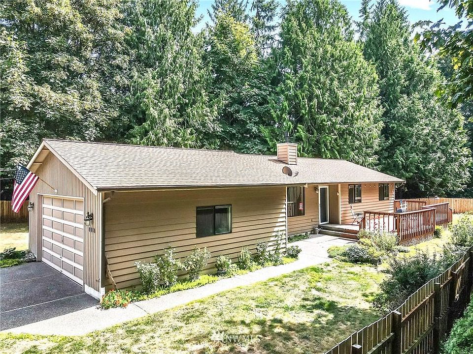1st image of 8414 135th Pl NW