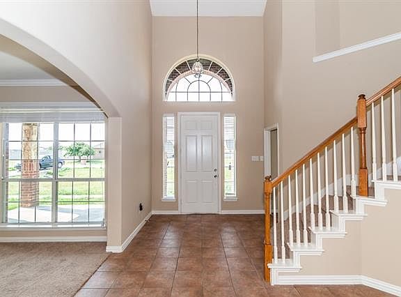 2nd image of 8841 Mattie Ln