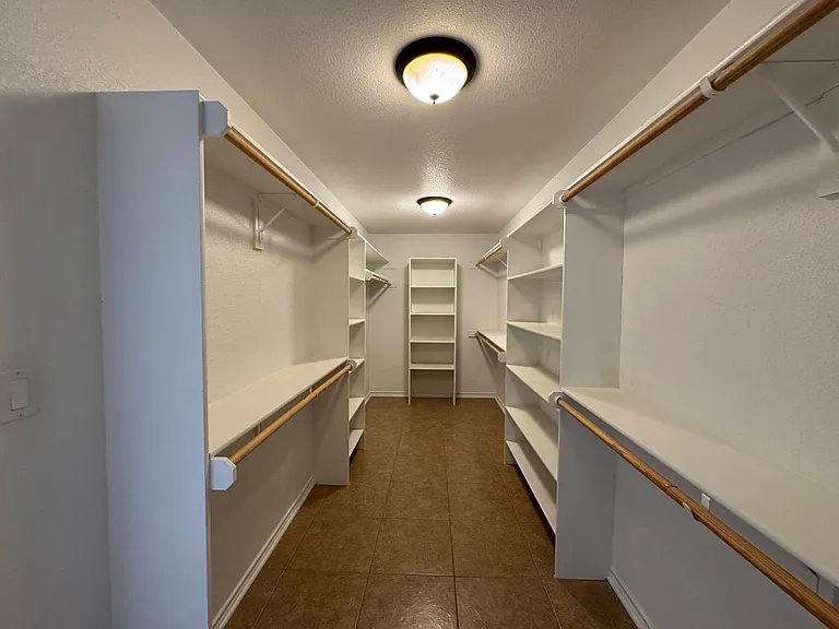 5702 Graphite Dr — Photo 28