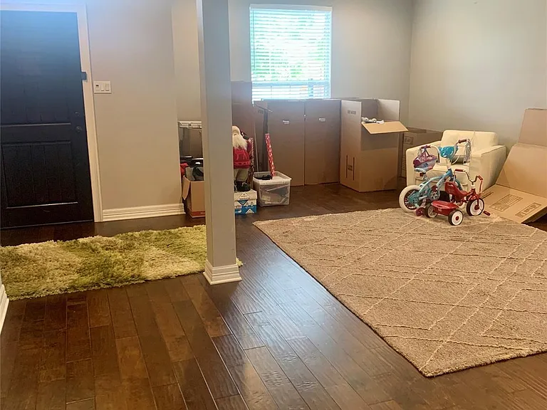 9628 Anns Way — Photo 3