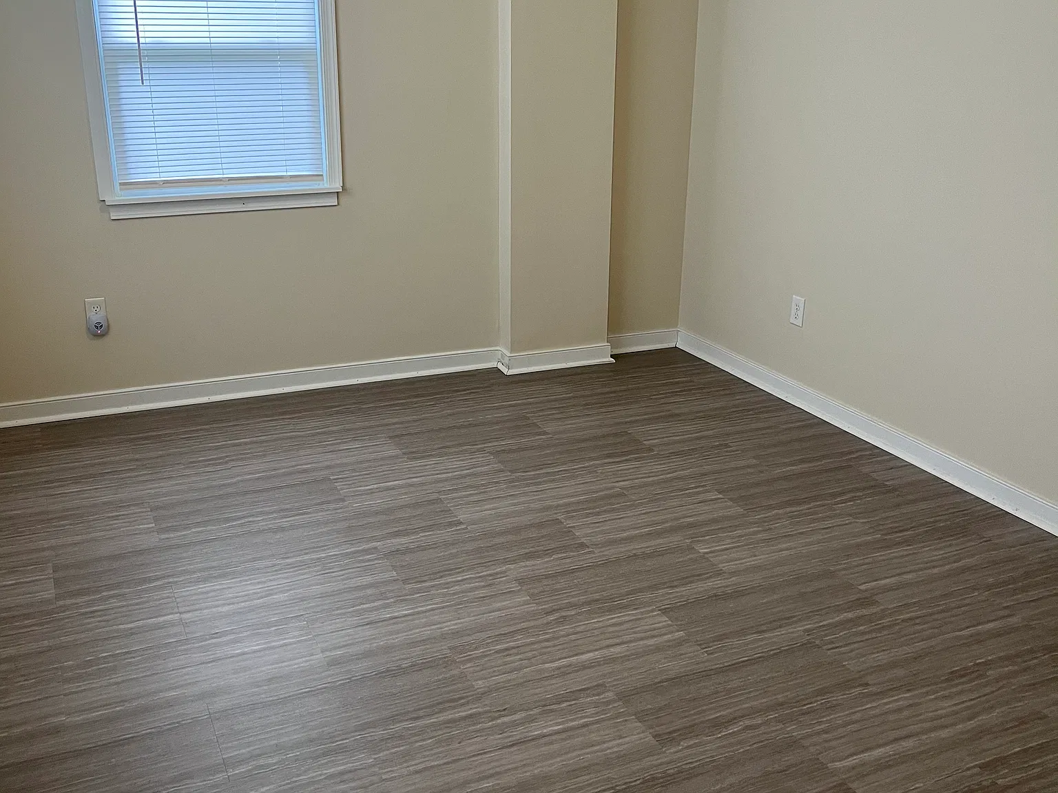 3 bed, 831 sqft, $1,400 — Photo 4