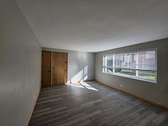 3rd image of 6788 N Sauganash Ave #Gb