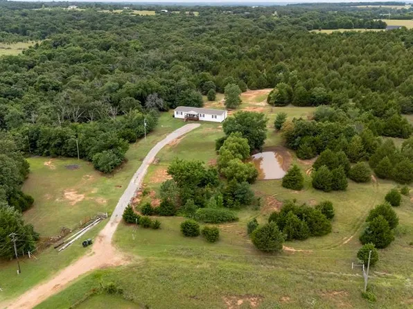 355728 Oak Springs Dr, Prague, OK 74864