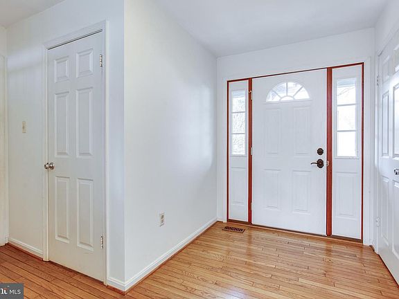2nd image of 4953 Sweetbirch Dr