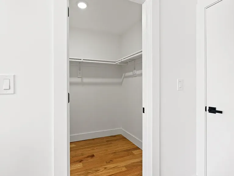 263 N 19th St #3 — Photo 7