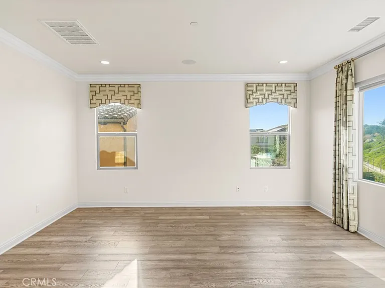 1151 Summit Oak Dr — Photo 49